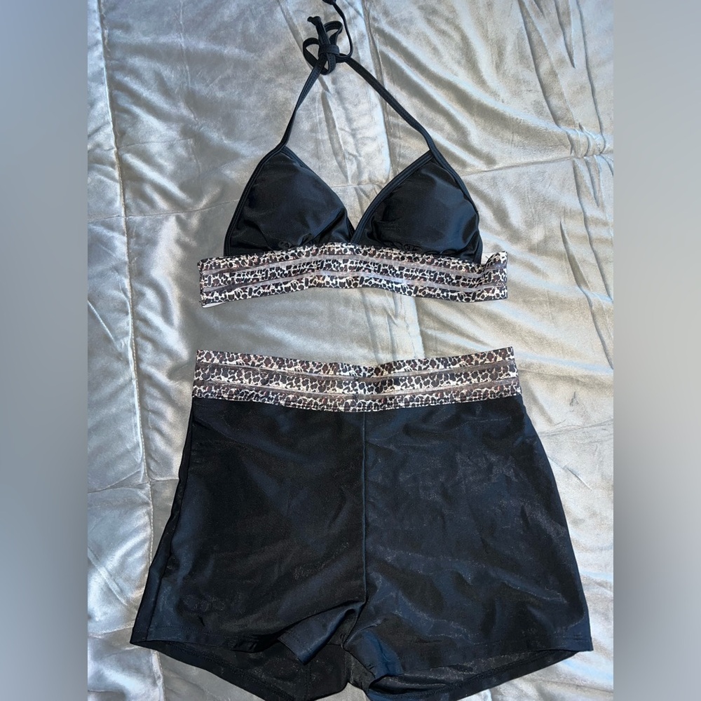 SHEIN Leopard Trim Triangle Bra & Shorts Bikini Swimsuit Set Medium